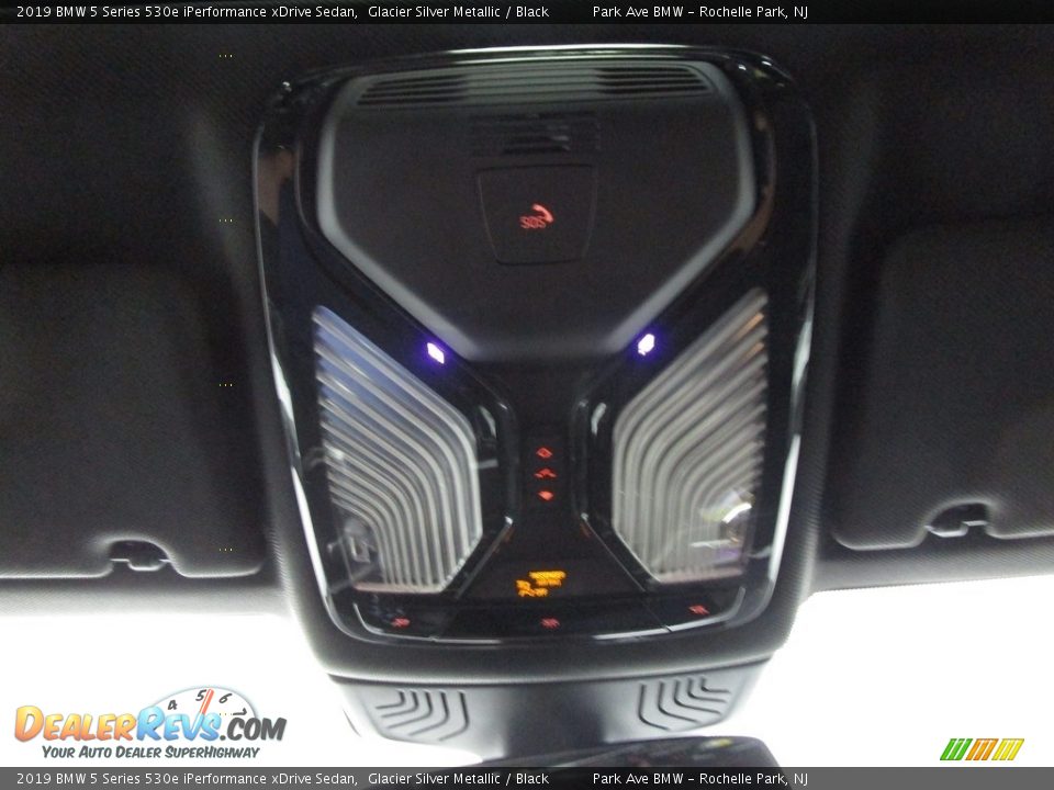 2019 BMW 5 Series 530e iPerformance xDrive Sedan Glacier Silver Metallic / Black Photo #27