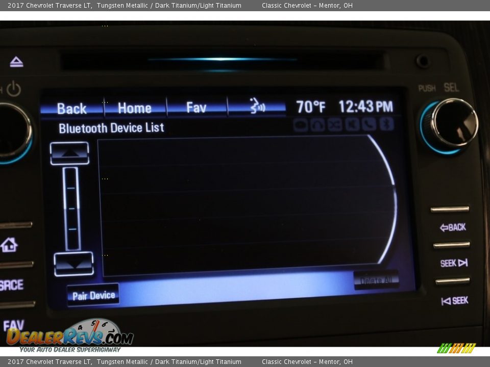 2017 Chevrolet Traverse LT Tungsten Metallic / Dark Titanium/Light Titanium Photo #12