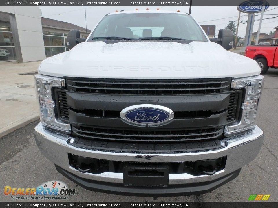2019 Ford F250 Super Duty XL Crew Cab 4x4 Oxford White / Black Photo #2