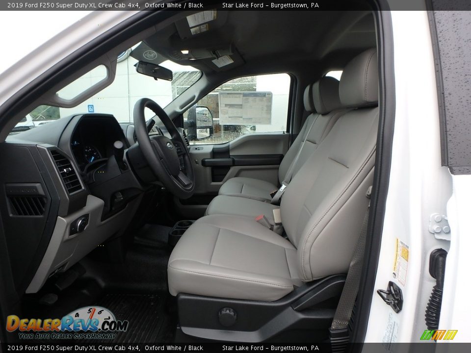 2019 Ford F250 Super Duty XL Crew Cab 4x4 Oxford White / Black Photo #10