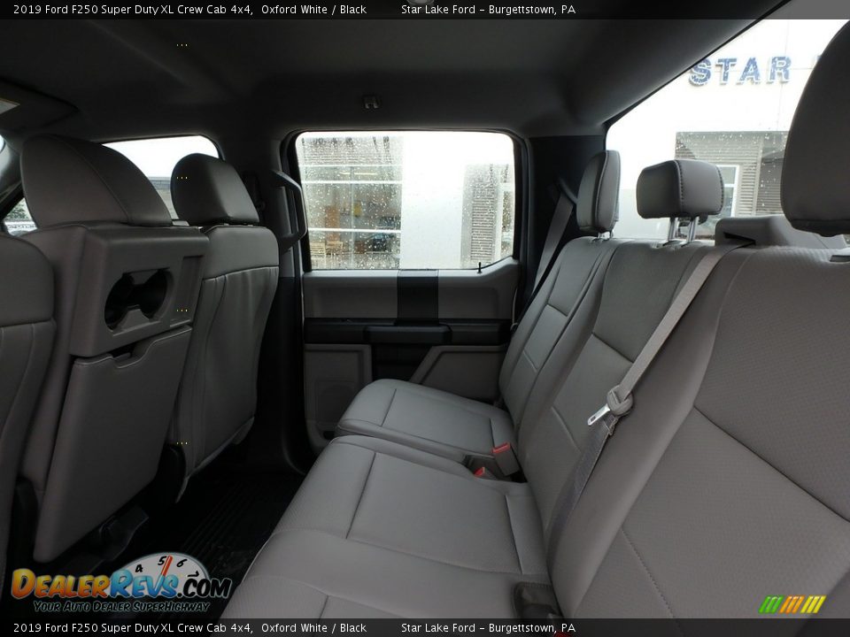 2019 Ford F250 Super Duty XL Crew Cab 4x4 Oxford White / Black Photo #11