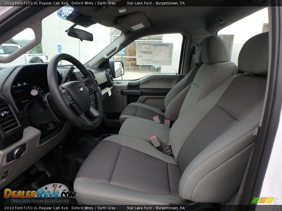 Front Seat of 2019 Ford F150 XL Regular Cab 4x4 Photo #11