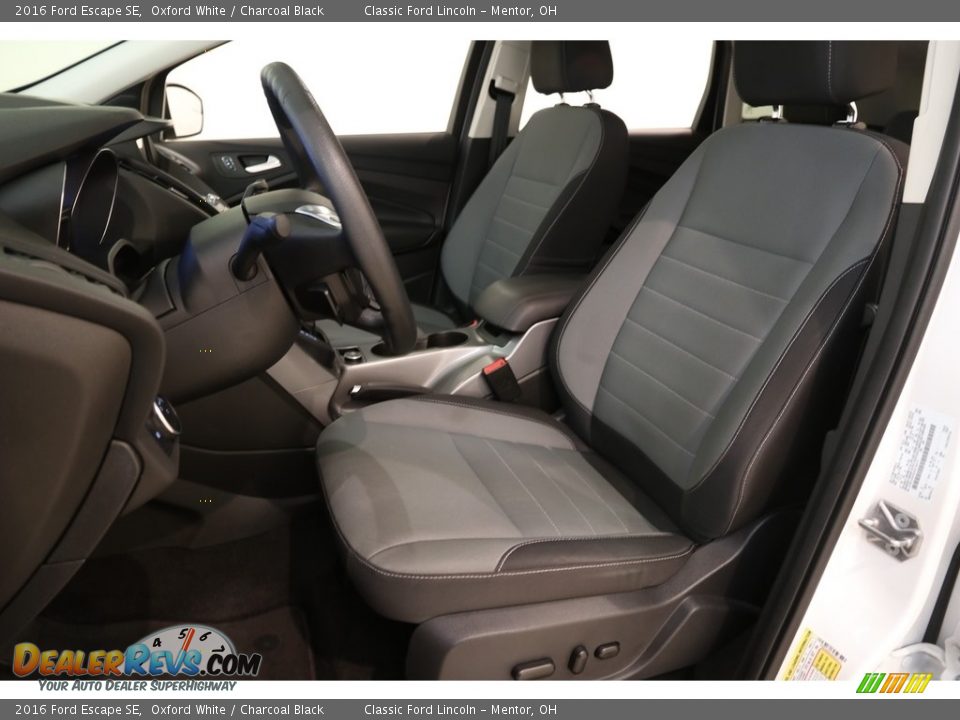 2016 Ford Escape SE Oxford White / Charcoal Black Photo #5