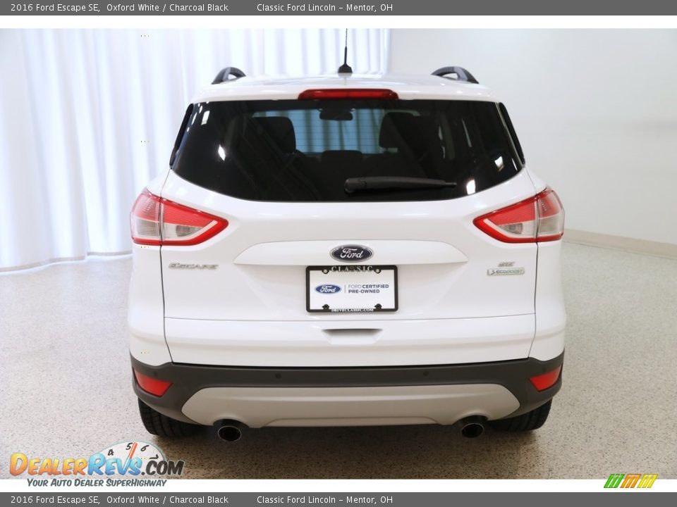 2016 Ford Escape SE Oxford White / Charcoal Black Photo #17