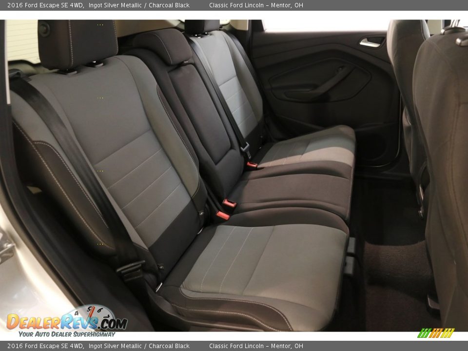2016 Ford Escape SE 4WD Ingot Silver Metallic / Charcoal Black Photo #14
