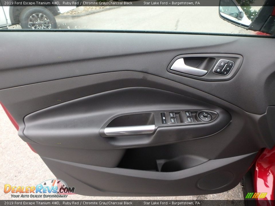 2019 Ford Escape Titanium 4WD Ruby Red / Chromite Gray/Charcoal Black Photo #15