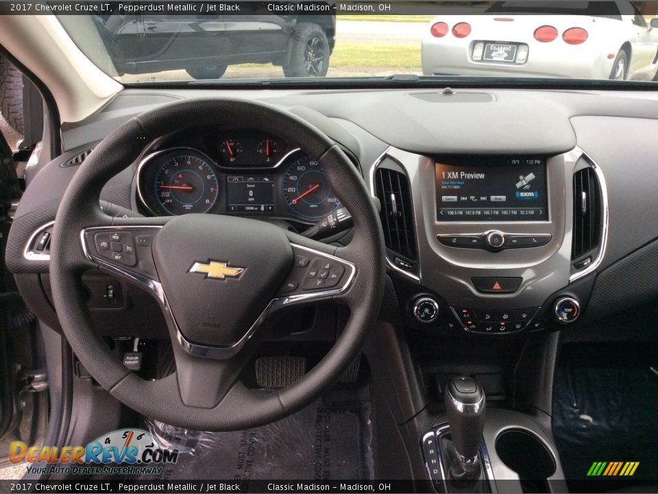 2017 Chevrolet Cruze LT Pepperdust Metallic / Jet Black Photo #2