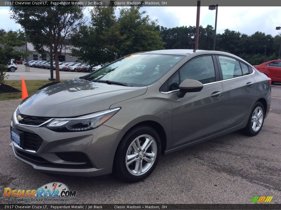 2017 Chevrolet Cruze LT Pepperdust Metallic / Jet Black Photo #5