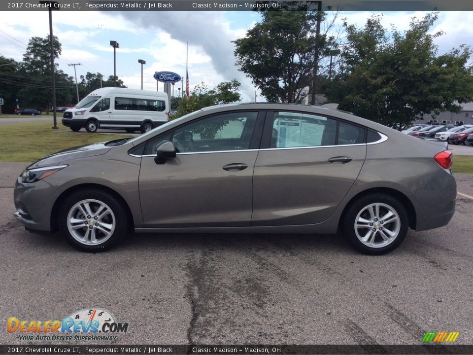 2017 Chevrolet Cruze LT Pepperdust Metallic / Jet Black Photo #6