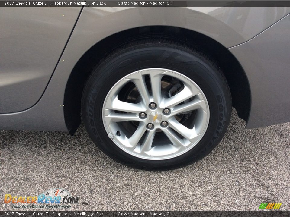 2017 Chevrolet Cruze LT Pepperdust Metallic / Jet Black Photo #13