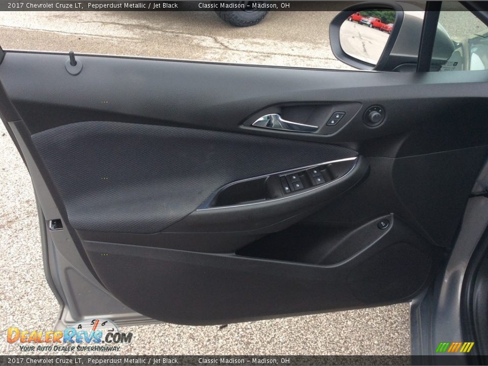 2017 Chevrolet Cruze LT Pepperdust Metallic / Jet Black Photo #15