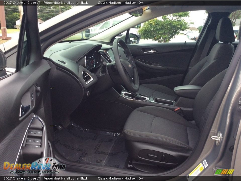 2017 Chevrolet Cruze LT Pepperdust Metallic / Jet Black Photo #16