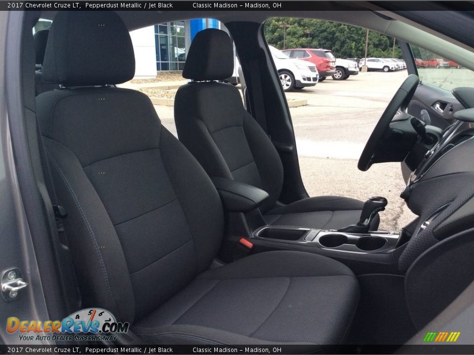 2017 Chevrolet Cruze LT Pepperdust Metallic / Jet Black Photo #21