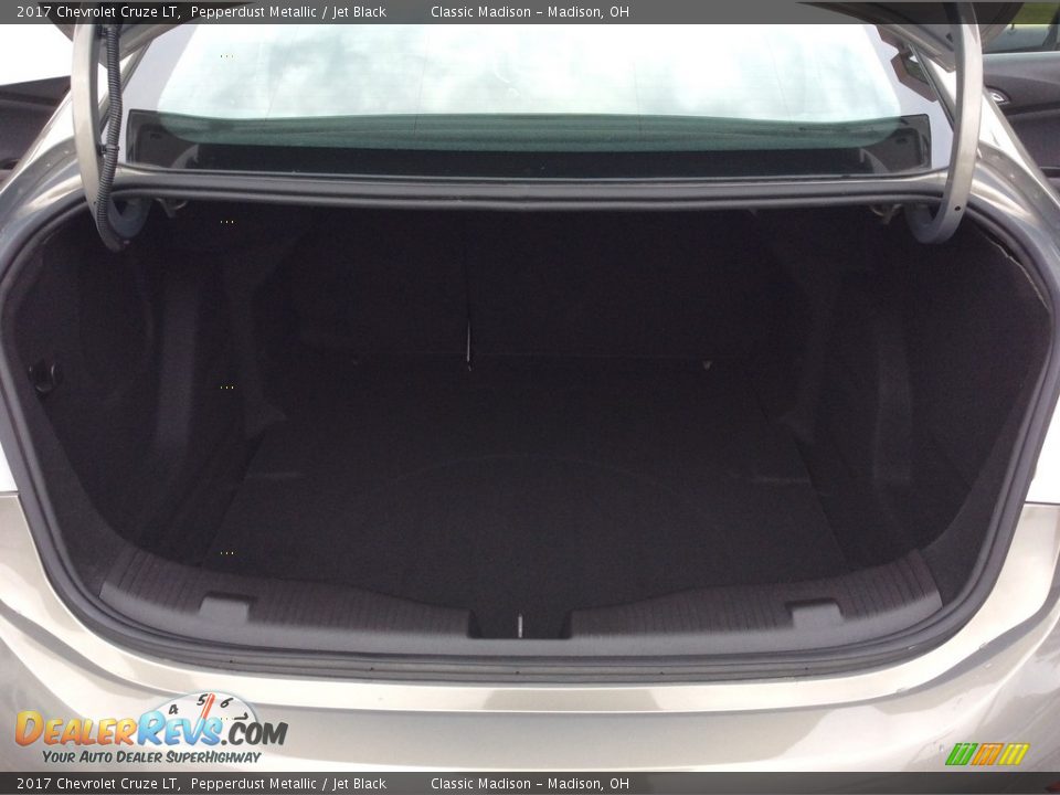 2017 Chevrolet Cruze LT Pepperdust Metallic / Jet Black Photo #26
