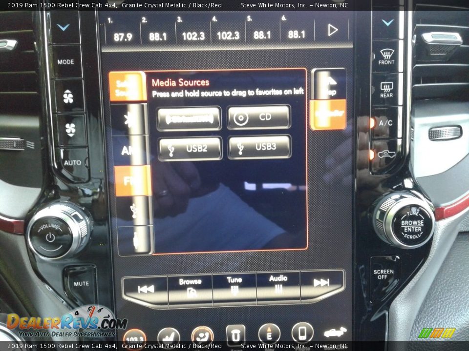 2019 Ram 1500 Rebel Crew Cab 4x4 Granite Crystal Metallic / Black/Red Photo #22