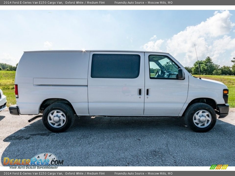 2014 Ford E-Series Van E150 Cargo Van Oxford White / Medium Flint Photo #2