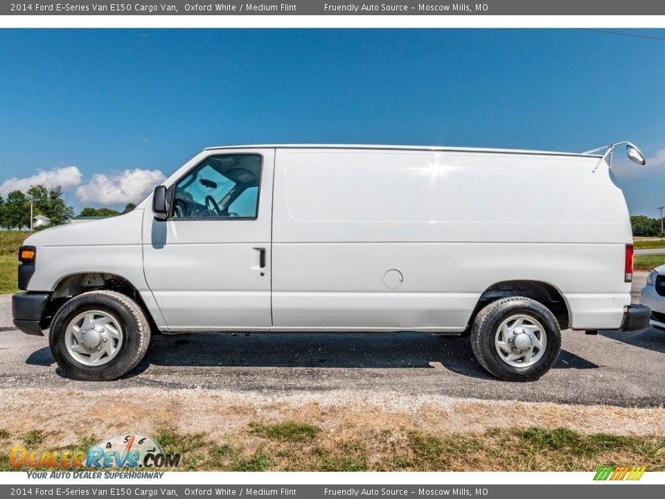 2014 Ford E-Series Van E150 Cargo Van Oxford White / Medium Flint Photo #17