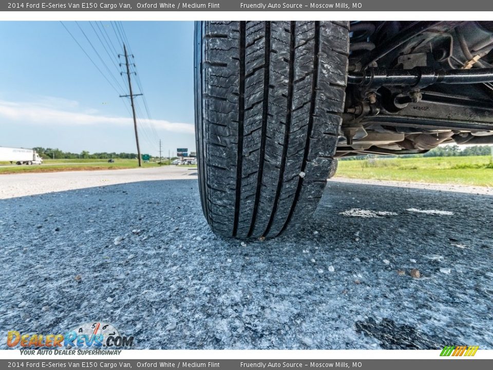 2014 Ford E-Series Van E150 Cargo Van Oxford White / Medium Flint Photo #18