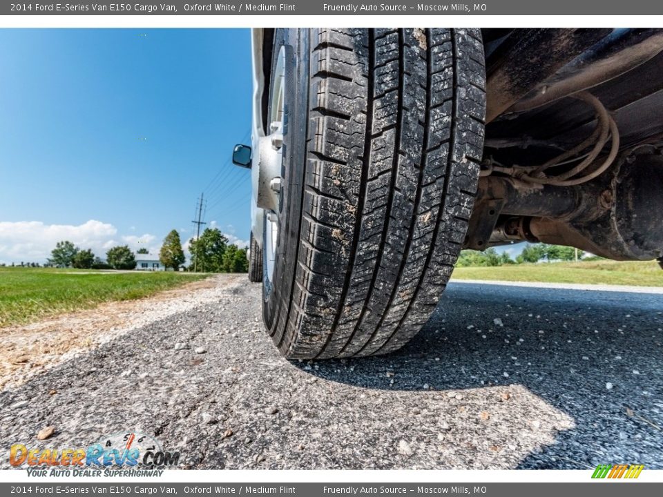 2014 Ford E-Series Van E150 Cargo Van Oxford White / Medium Flint Photo #20