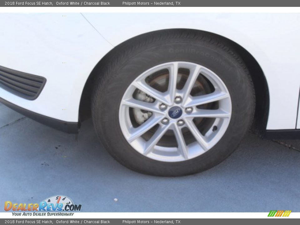 2018 Ford Focus SE Hatch Oxford White / Charcoal Black Photo #5