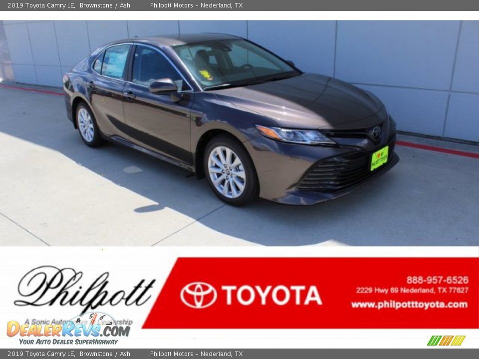 2019 Toyota Camry LE Brownstone / Ash Photo #1