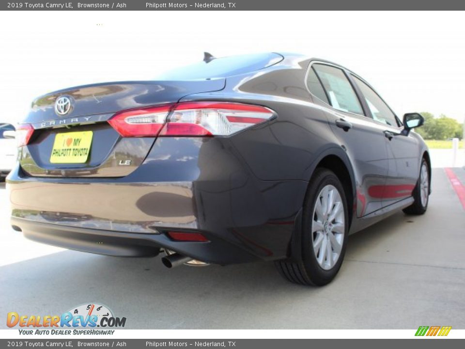 2019 Toyota Camry LE Brownstone / Ash Photo #8