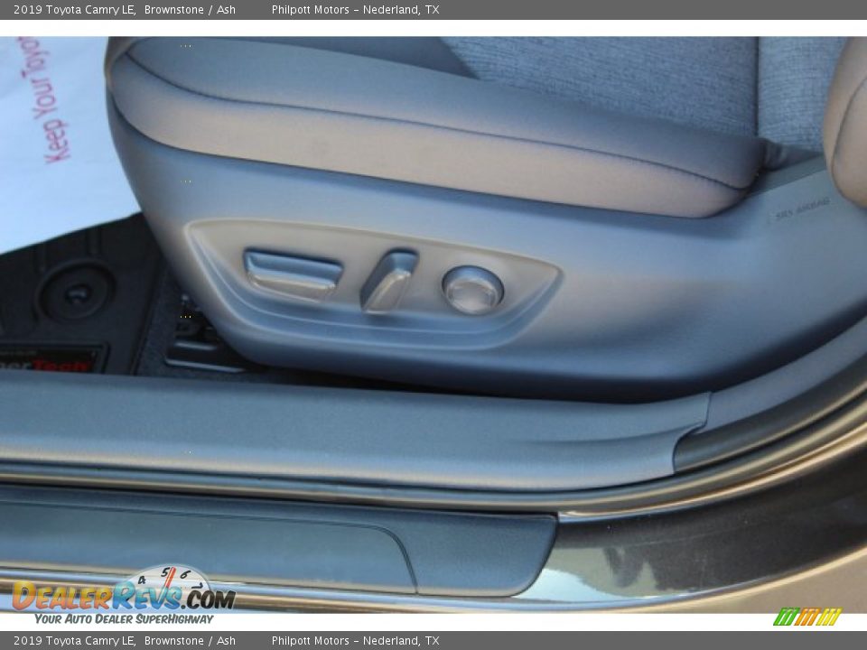 2019 Toyota Camry LE Brownstone / Ash Photo #11
