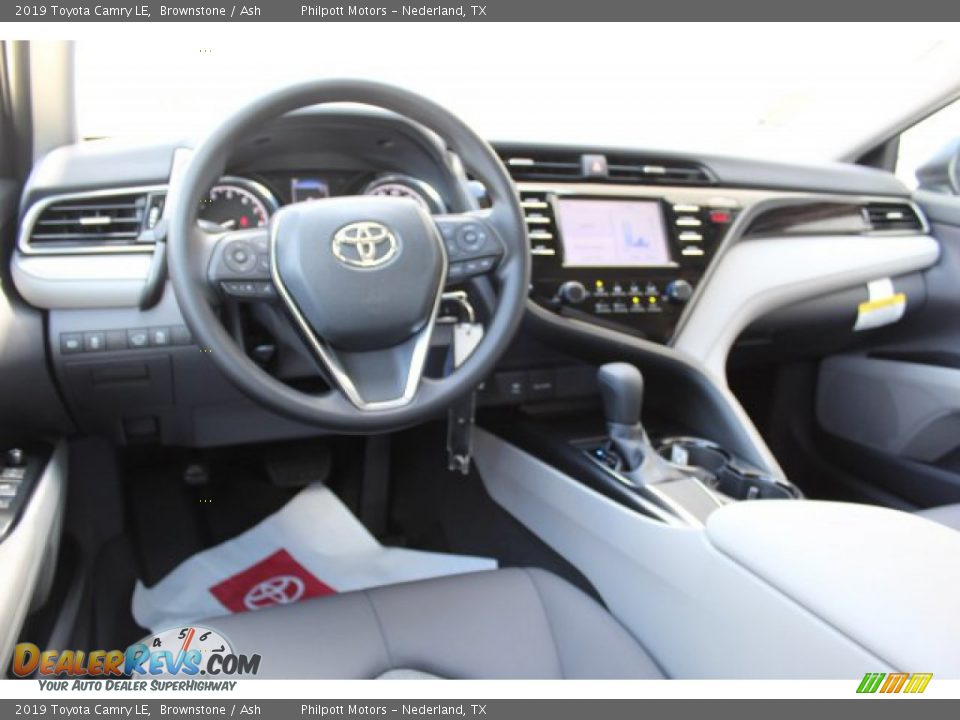 2019 Toyota Camry LE Brownstone / Ash Photo #20