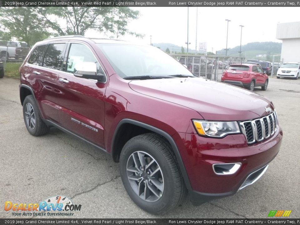 2019 Jeep Grand Cherokee Limited 4x4 Velvet Red Pearl / Light Frost Beige/Black Photo #7