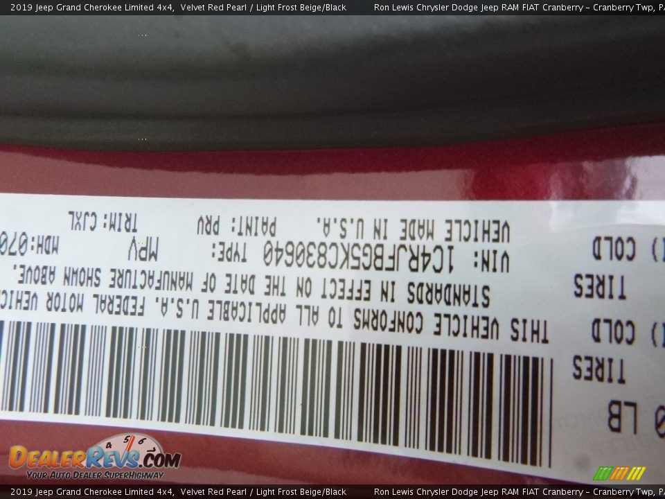 2019 Jeep Grand Cherokee Limited 4x4 Velvet Red Pearl / Light Frost Beige/Black Photo #16