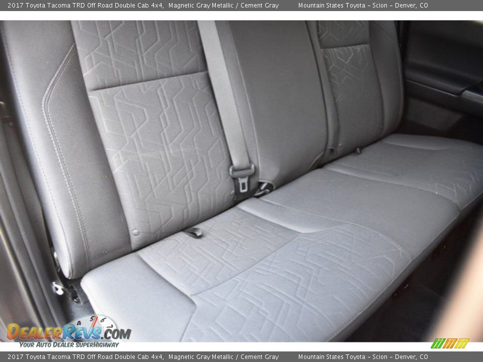 2017 Toyota Tacoma TRD Off Road Double Cab 4x4 Magnetic Gray Metallic / Cement Gray Photo #23