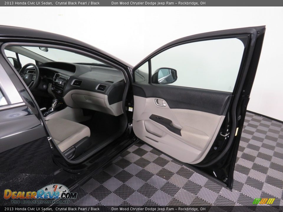 2013 Honda Civic LX Sedan Crystal Black Pearl / Black Photo #30