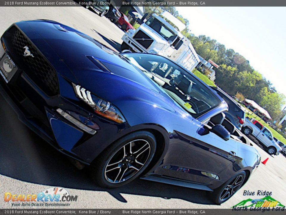 2018 Ford Mustang EcoBoost Convertible Kona Blue / Ebony Photo #31