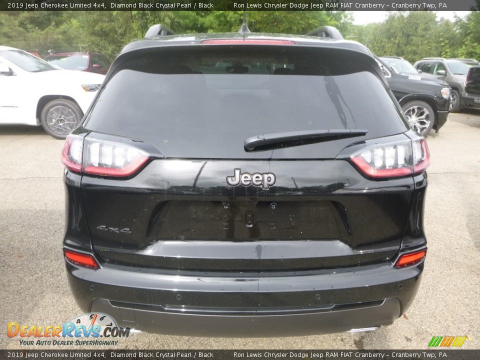 2019 Jeep Cherokee Limited 4x4 Diamond Black Crystal Pearl / Black Photo #4