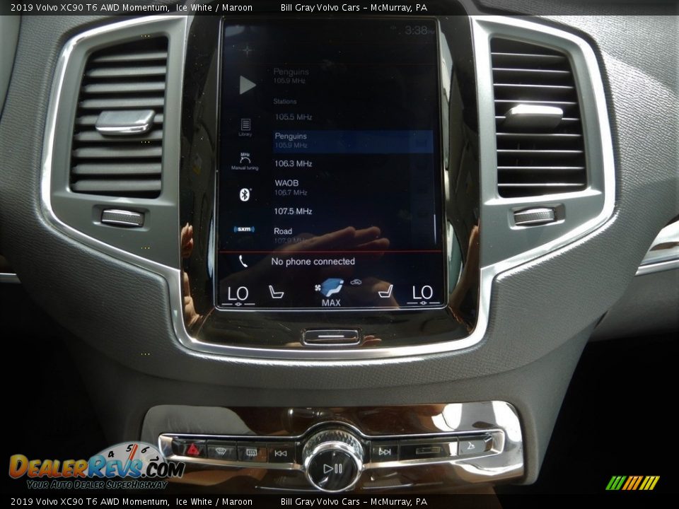 2019 Volvo XC90 T6 AWD Momentum Ice White / Maroon Photo #24