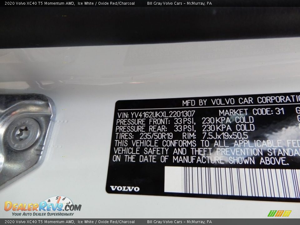 2020 Volvo XC40 T5 Momentum AWD Ice White / Oxide Red/Charcoal Photo #11
