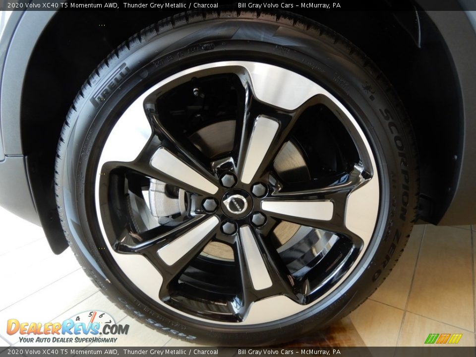 2020 Volvo XC40 T5 Momentum AWD Thunder Grey Metallic / Charcoal Photo #6
