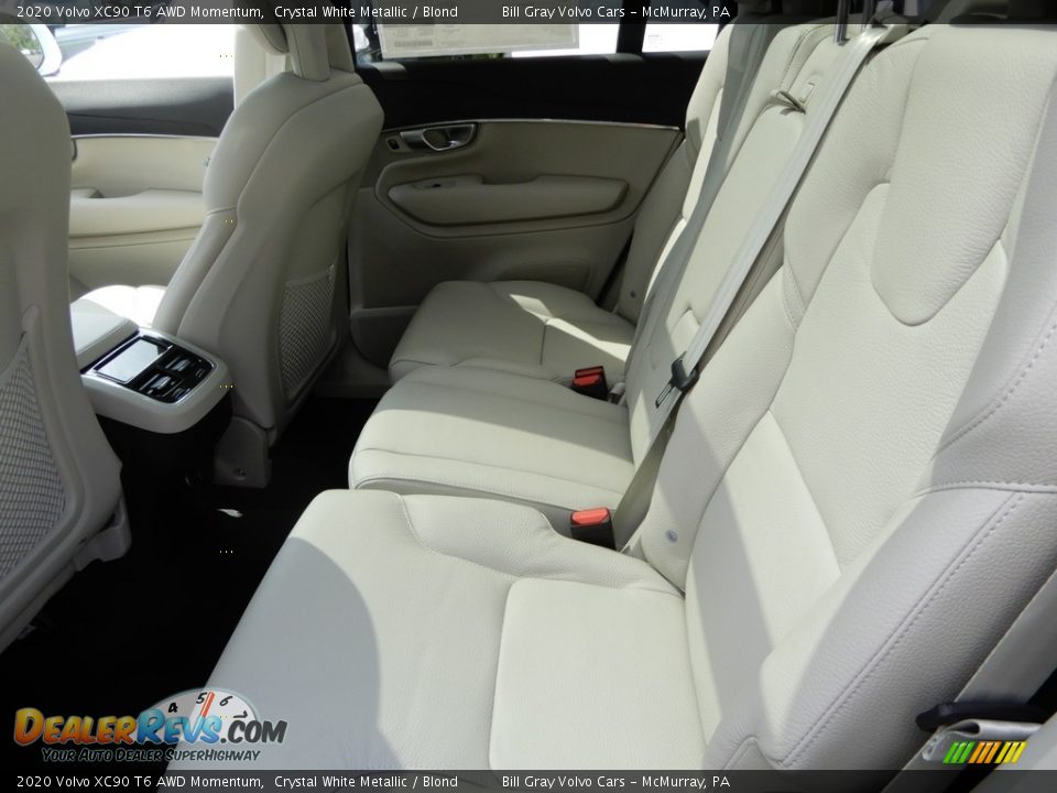 2020 Volvo XC90 T6 AWD Momentum Crystal White Metallic / Blond Photo #8