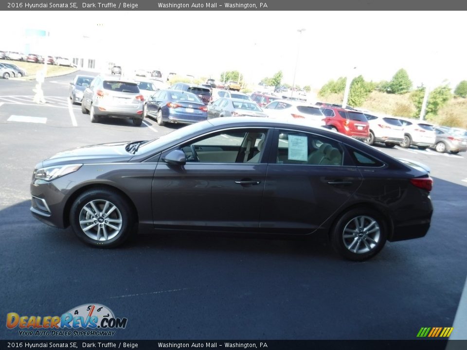 2016 Hyundai Sonata SE Dark Truffle / Beige Photo #6