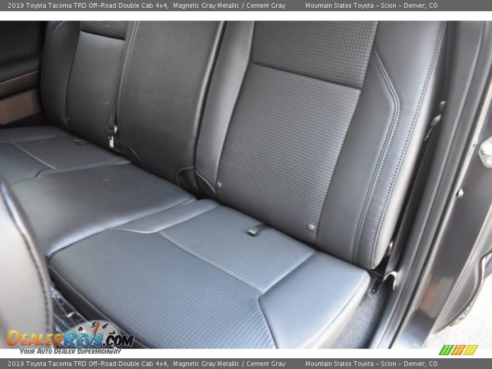 2019 Toyota Tacoma TRD Off-Road Double Cab 4x4 Magnetic Gray Metallic / Cement Gray Photo #10
