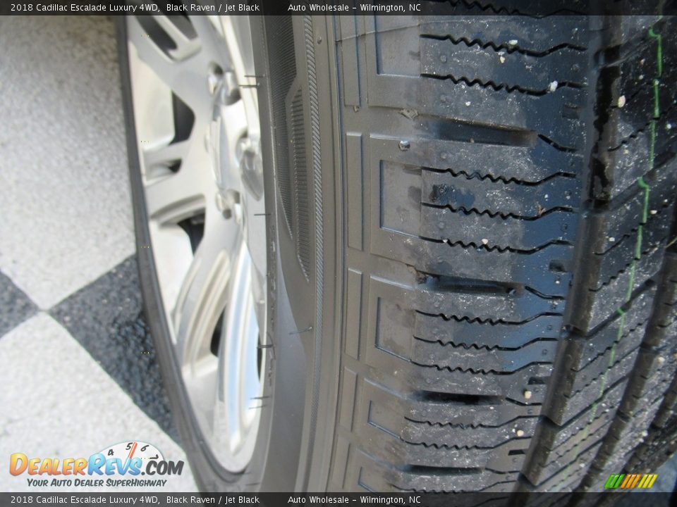 2018 Cadillac Escalade Luxury 4WD Black Raven / Jet Black Photo #8