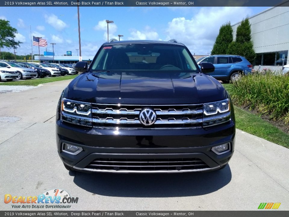 2019 Volkswagen Atlas SEL 4Motion Deep Black Pearl / Titan Black Photo #2