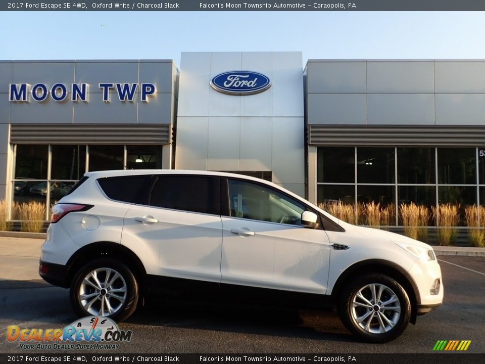 2017 Ford Escape SE 4WD Oxford White / Charcoal Black Photo #1