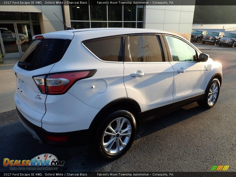 2017 Ford Escape SE 4WD Oxford White / Charcoal Black Photo #2
