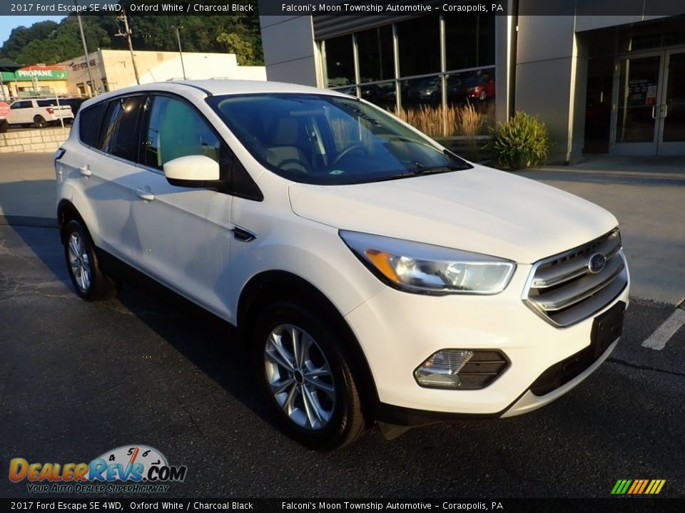 2017 Ford Escape SE 4WD Oxford White / Charcoal Black Photo #9