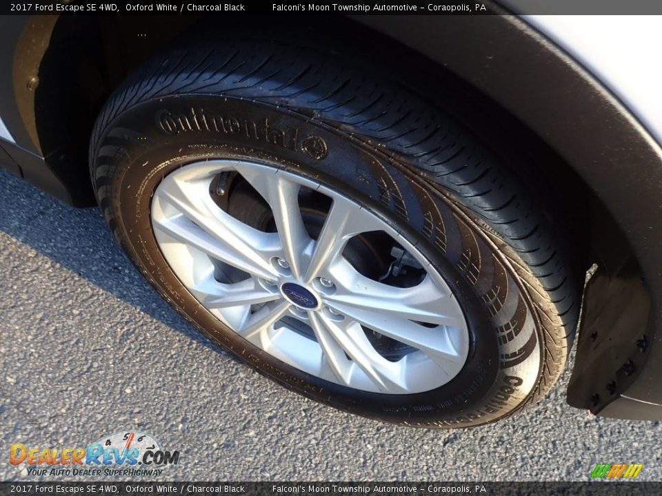 2017 Ford Escape SE 4WD Oxford White / Charcoal Black Photo #10
