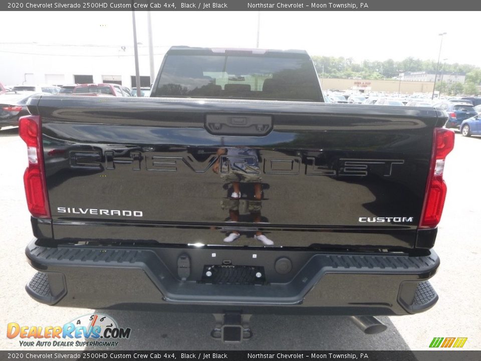 2020 Chevrolet Silverado 2500HD Custom Crew Cab 4x4 Black / Jet Black Photo #4