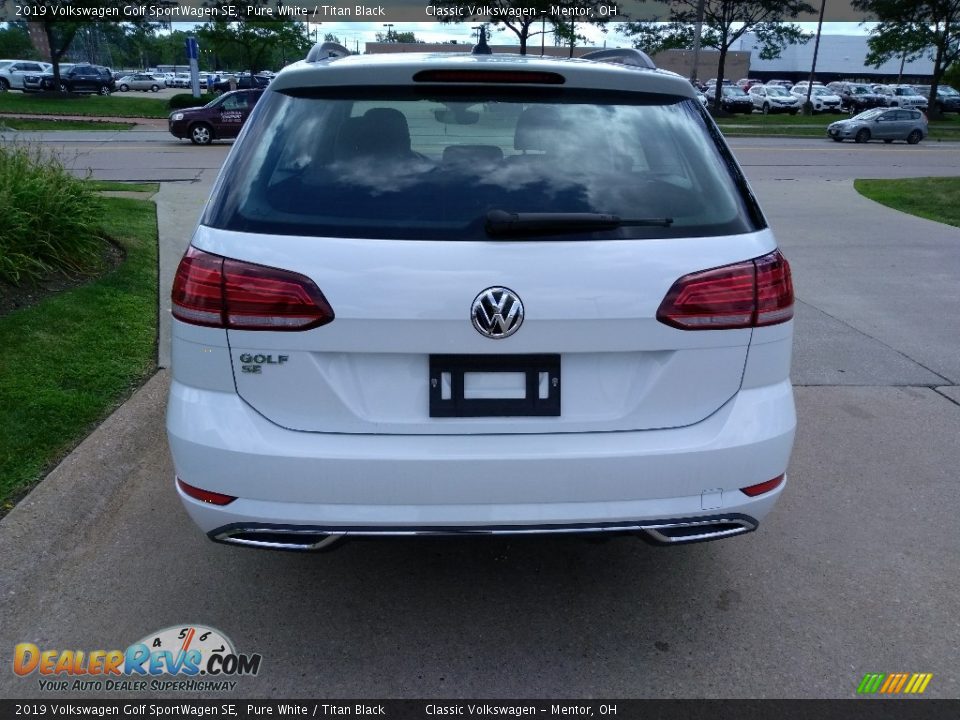 2019 Volkswagen Golf SportWagen SE Pure White / Titan Black Photo #5