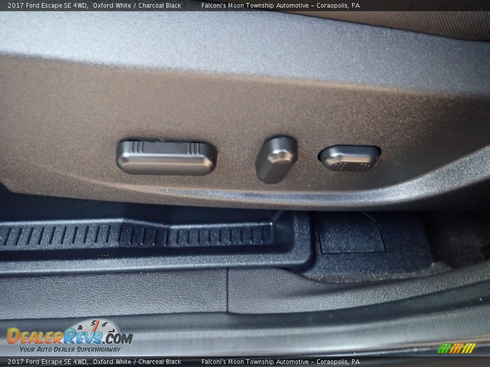2017 Ford Escape SE 4WD Oxford White / Charcoal Black Photo #20