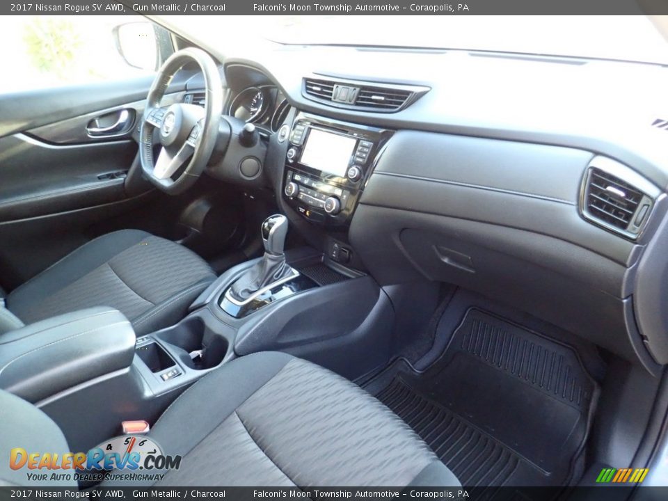 2017 Nissan Rogue SV AWD Gun Metallic / Charcoal Photo #12